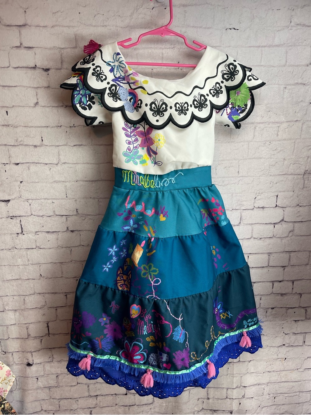 Disney store Mirabel Encanto costume dress size 5/6